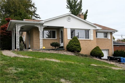 Photo of 2205 Lindalan, Mckeesport, PA 15135 (MLS # 1729141)