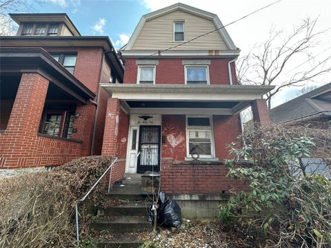 Photo of 234 Renova St, Pittsburgh, PA 15207 (MLS # 1762107)