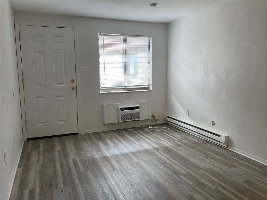 Plum Boro, Pennsylvania 15068, United States, 1 Bedroom Bedrooms, ,1 BathroomBathrooms,Residential,Active,110357