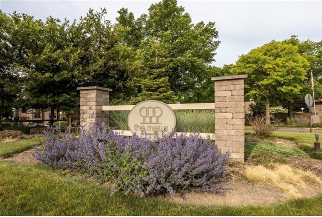 17 Maple Court