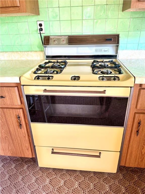 Jefferson Twp - But, Pennsylvania 16002, United States, 2 Bedrooms Bedrooms, ,1 BathroomBathrooms,Residential,Contingent,128480