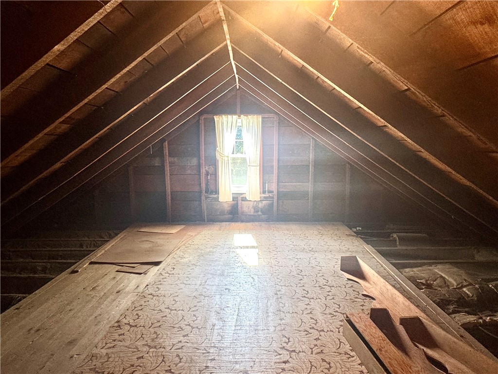 Jefferson Twp - But, Pennsylvania 16002, United States, 2 Bedrooms Bedrooms, ,1 BathroomBathrooms,Residential,Contingent,128480