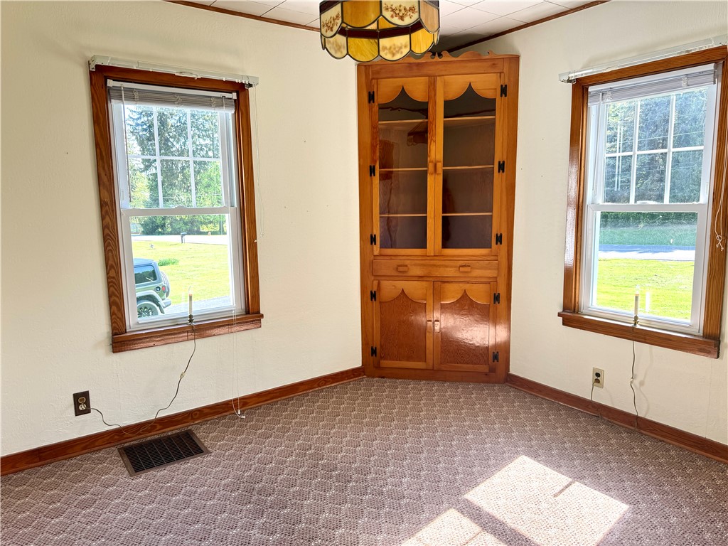 Jefferson Twp - But, Pennsylvania 16002, United States, 2 Bedrooms Bedrooms, ,1 BathroomBathrooms,Residential,Contingent,128480