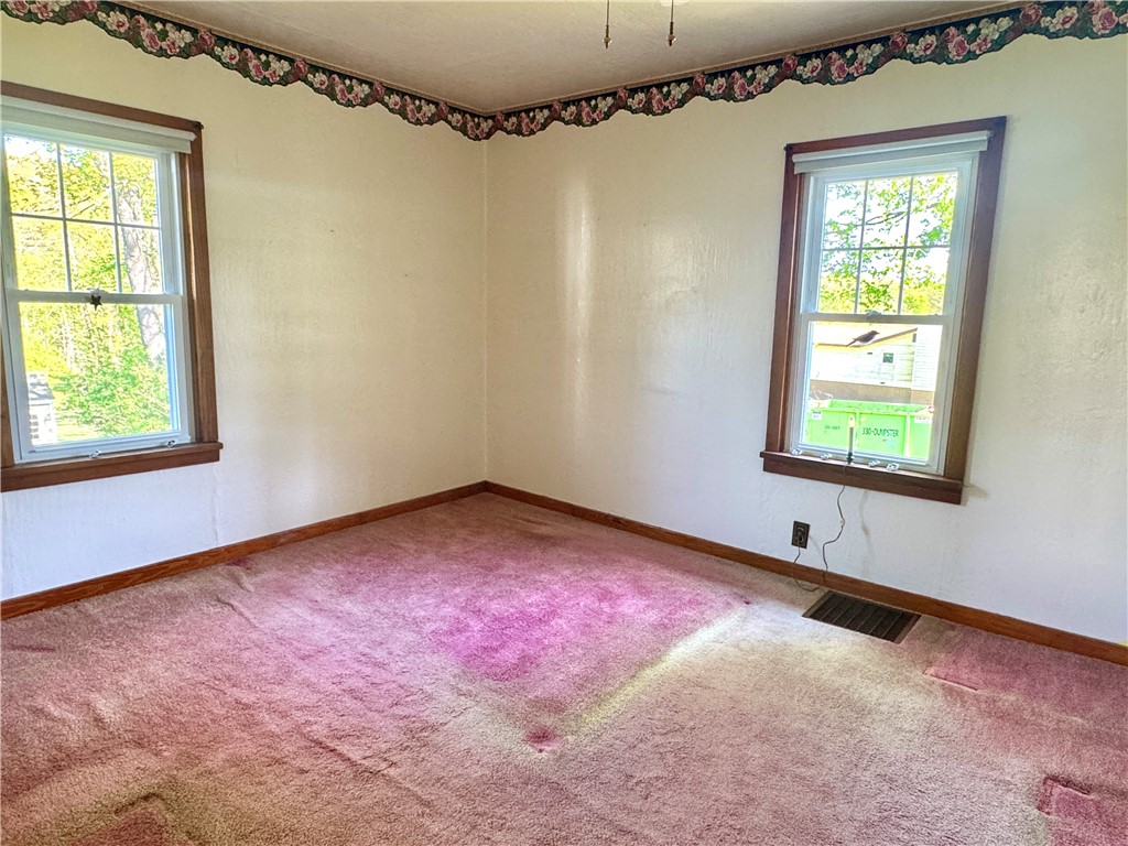 Jefferson Twp - But, Pennsylvania 16002, United States, 2 Bedrooms Bedrooms, ,1 BathroomBathrooms,Residential,Contingent,128480