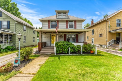 Photo for 215 W Sheridan Ave