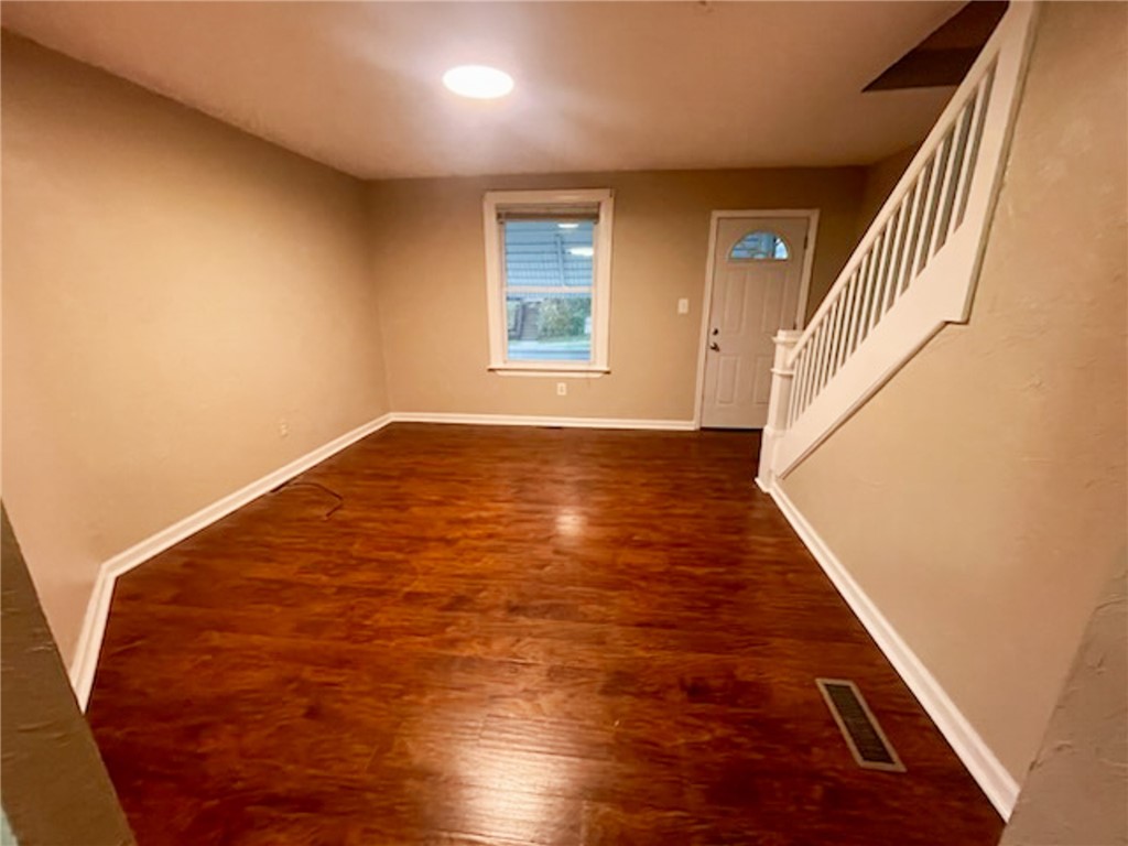 Vandergrift - Wml, Pennsylvania 15690, United States, 2 Bedrooms Bedrooms, ,1 BathroomBathrooms,Residential,Active,105464
