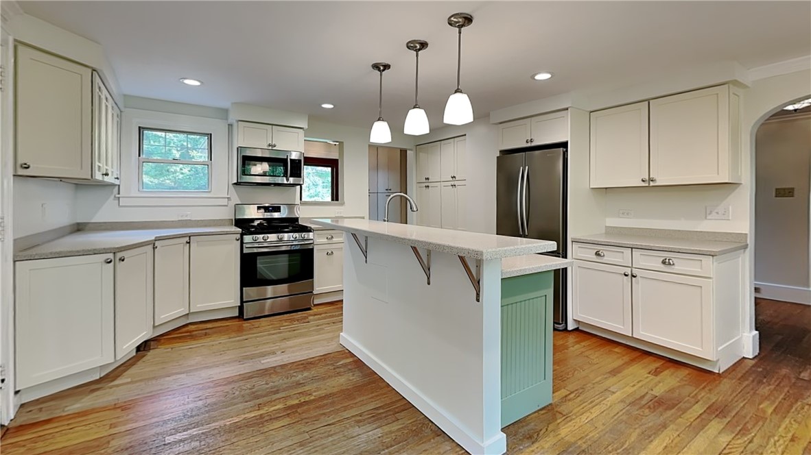 Ben Avon, Pennsylvania 15202, United States, 3 Bedrooms Bedrooms, ,3 BathroomsBathrooms,Residential,Contingent,126647