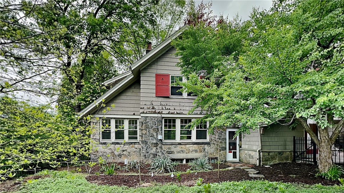 Ben Avon, Pennsylvania 15202, United States, 3 Bedrooms Bedrooms, ,3 BathroomsBathrooms,Residential,Contingent,126647