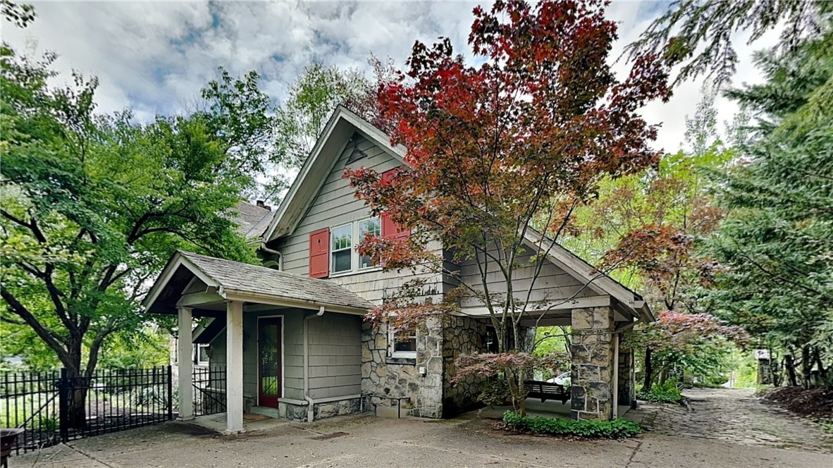 Ben Avon, Pennsylvania 15202, United States, 3 Bedrooms Bedrooms, ,3 BathroomsBathrooms,Residential,Contingent,126647