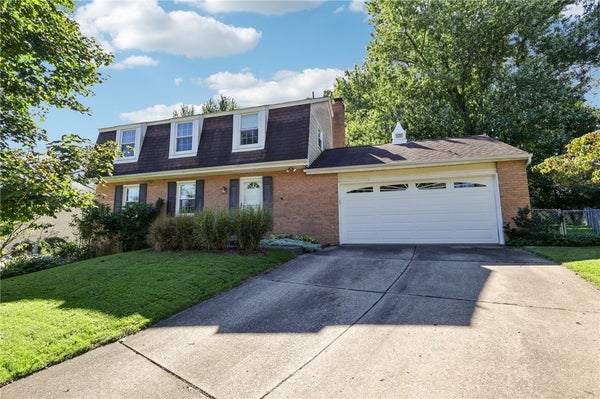 134 PERIDOT DR, VERONA, PA 15147 - Image e9c4dbae583b219bbfe414629f6ed3cb/2838317154
