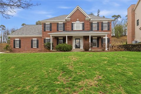 Photo for 345 Ivy Dr