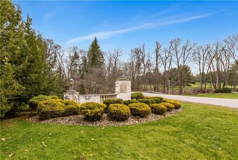 Photo of 1 Ciara Dr, Neshannock Twp, PA 16105 (MLS # 1748631)