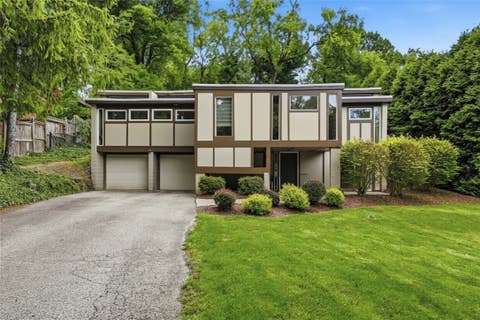 Photo of 2322 Marbury Rd, Pittsburgh, PA 15221 (MLS # 1761806)