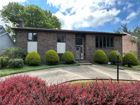 Photo for 402 Woodside Road
