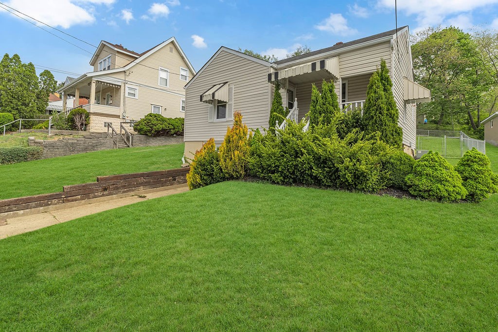 614 Grand Ave, Aliquippa, Pennsylvania image 1