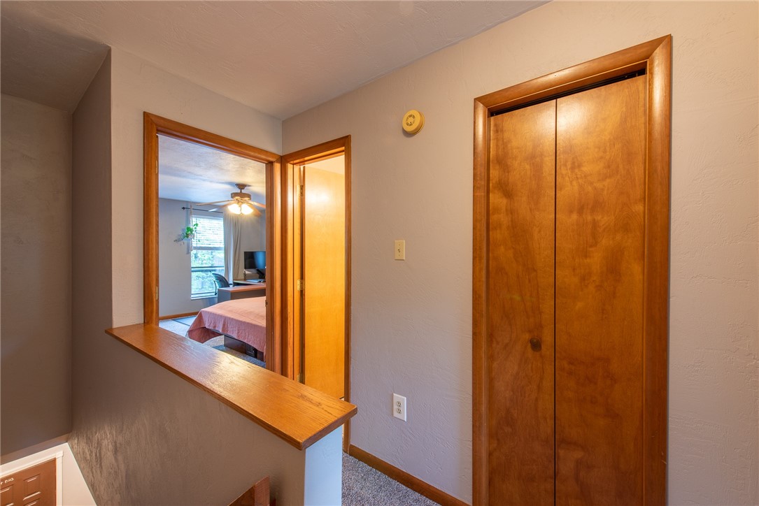 Ross Twp, Pennsylvania 15202, United States, 2 Bedrooms Bedrooms, ,2 BathroomsBathrooms,Residential,Pending,124041