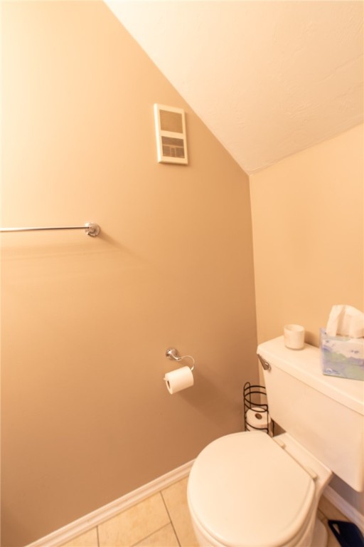 Ross Twp, Pennsylvania 15202, United States, 2 Bedrooms Bedrooms, ,2 BathroomsBathrooms,Residential,Pending,124041