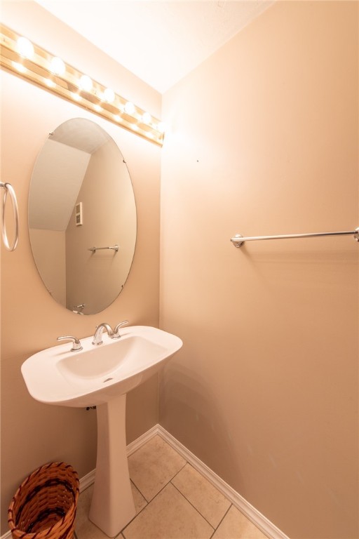 Ross Twp, Pennsylvania 15202, United States, 2 Bedrooms Bedrooms, ,2 BathroomsBathrooms,Residential,Pending,124041