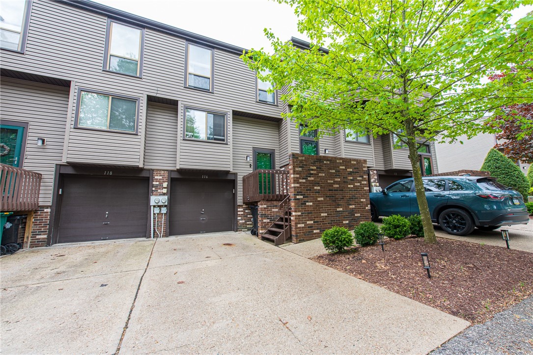 Ross Twp, Pennsylvania 15202, United States, 2 Bedrooms Bedrooms, ,2 BathroomsBathrooms,Residential,Pending,124041