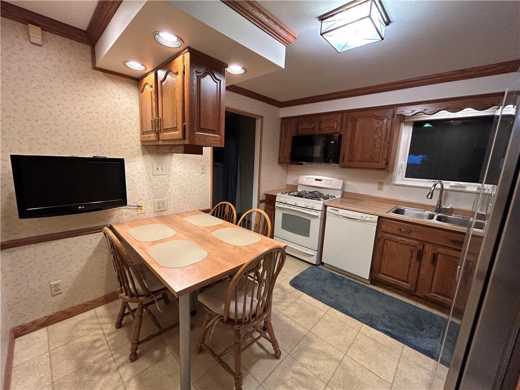 132 Andrews Trce
