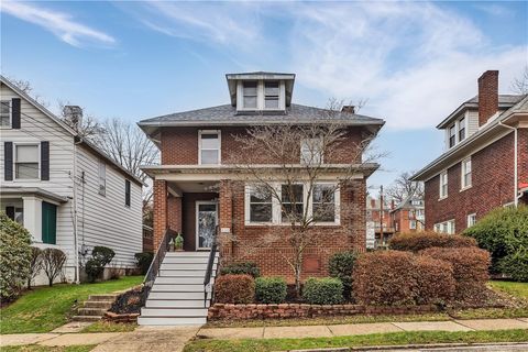 Photo of 420 Center Ave, Greensburg, PA 15601 (MLS # 1743581)