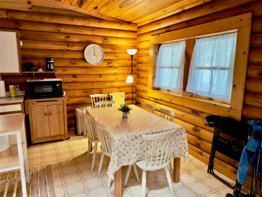 152 Johnston Ln