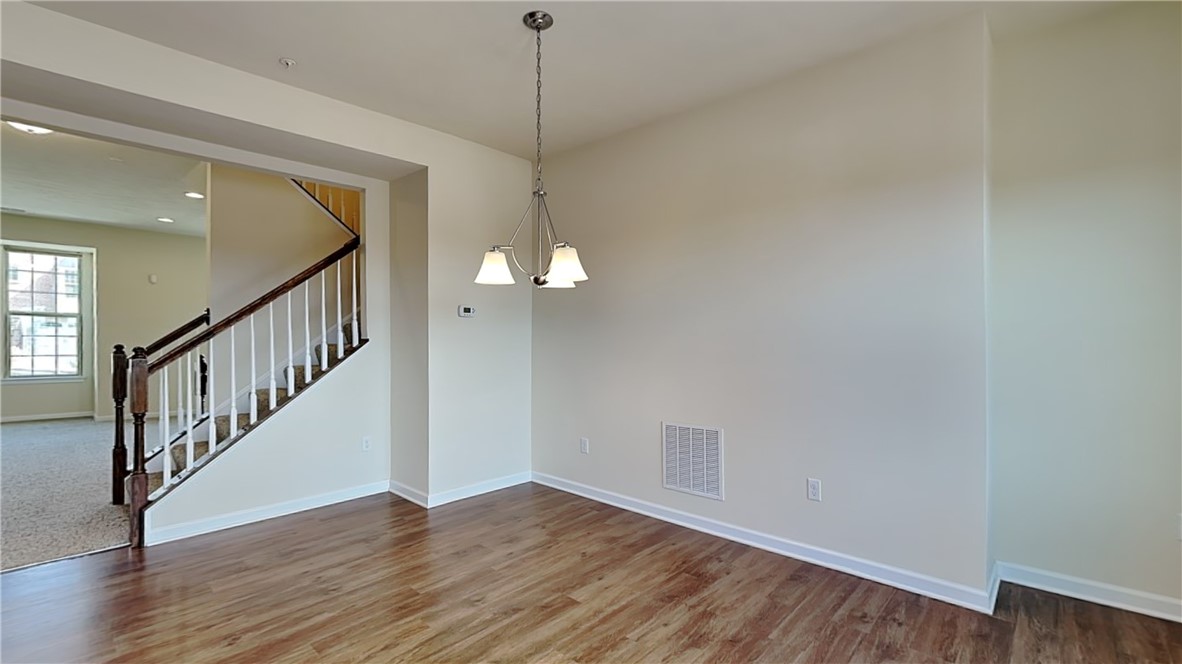 Ross Twp, Pennsylvania 15237, United States, 3 Bedrooms Bedrooms, ,3 BathroomsBathrooms,Residential,Active,97249