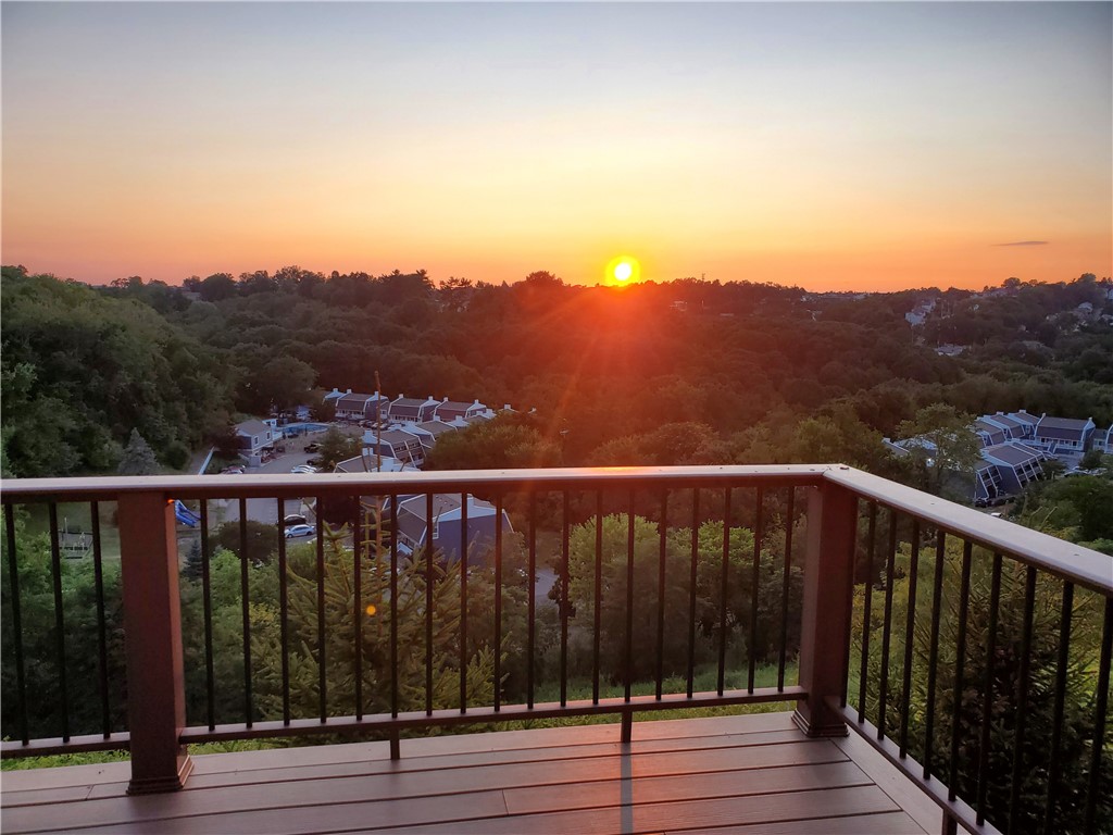 Ross Twp, Pennsylvania 15237, United States, 3 Bedrooms Bedrooms, ,3 BathroomsBathrooms,Residential,Active,97249