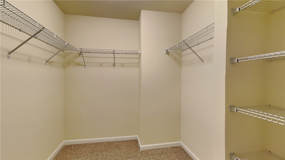 Ross Twp, Pennsylvania 15237, United States, 3 Bedrooms Bedrooms, ,3 BathroomsBathrooms,Residential,Active,97249