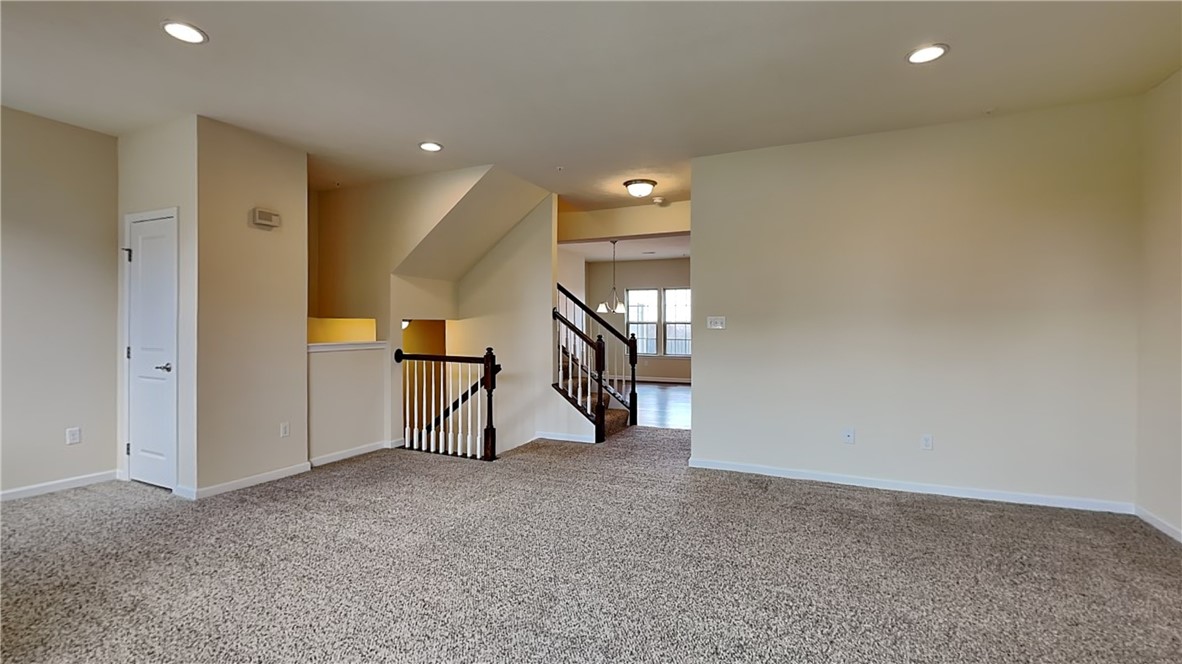 Ross Twp, Pennsylvania 15237, United States, 3 Bedrooms Bedrooms, ,3 BathroomsBathrooms,Residential,Active,97249