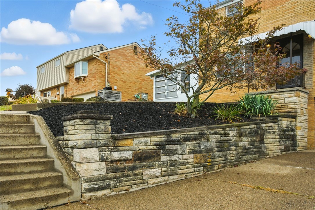 432 Lucy Dr