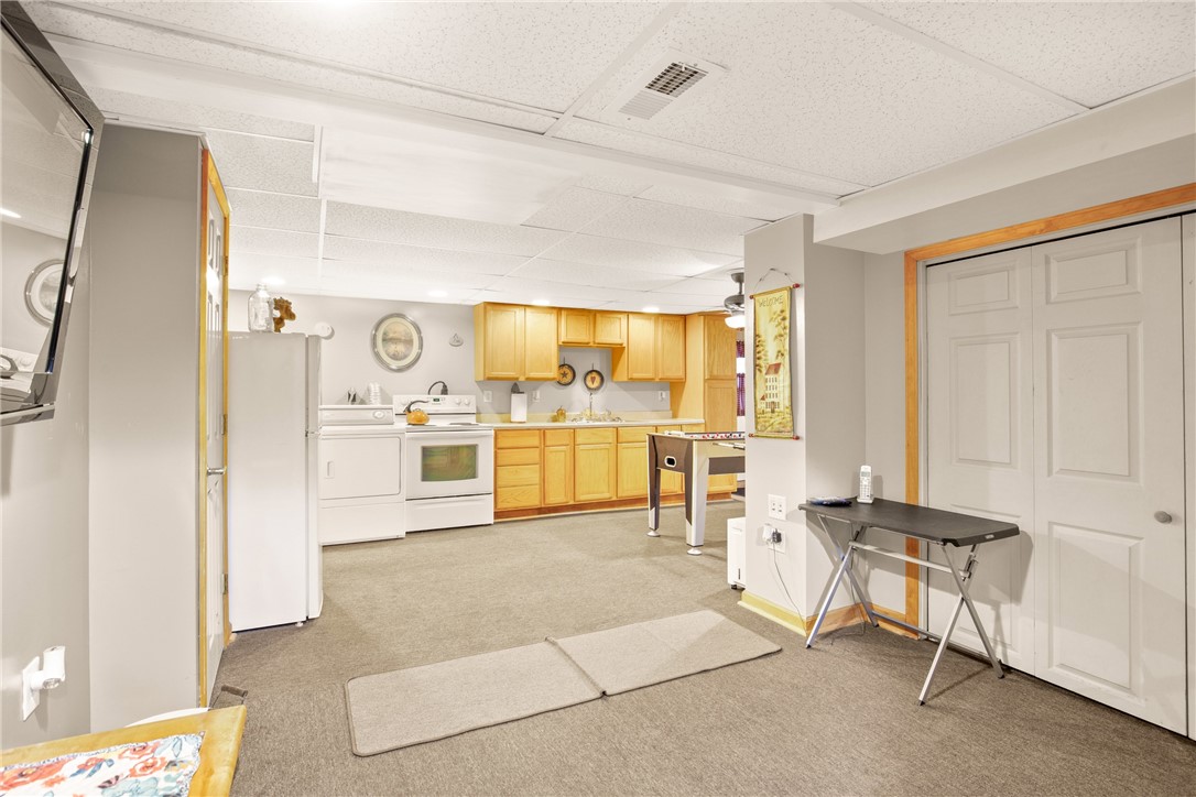 Somerset Boro, Pennsylvania 15501, United States, 4 Bedrooms Bedrooms, ,2 BathroomsBathrooms,Residential,Contingent,205257