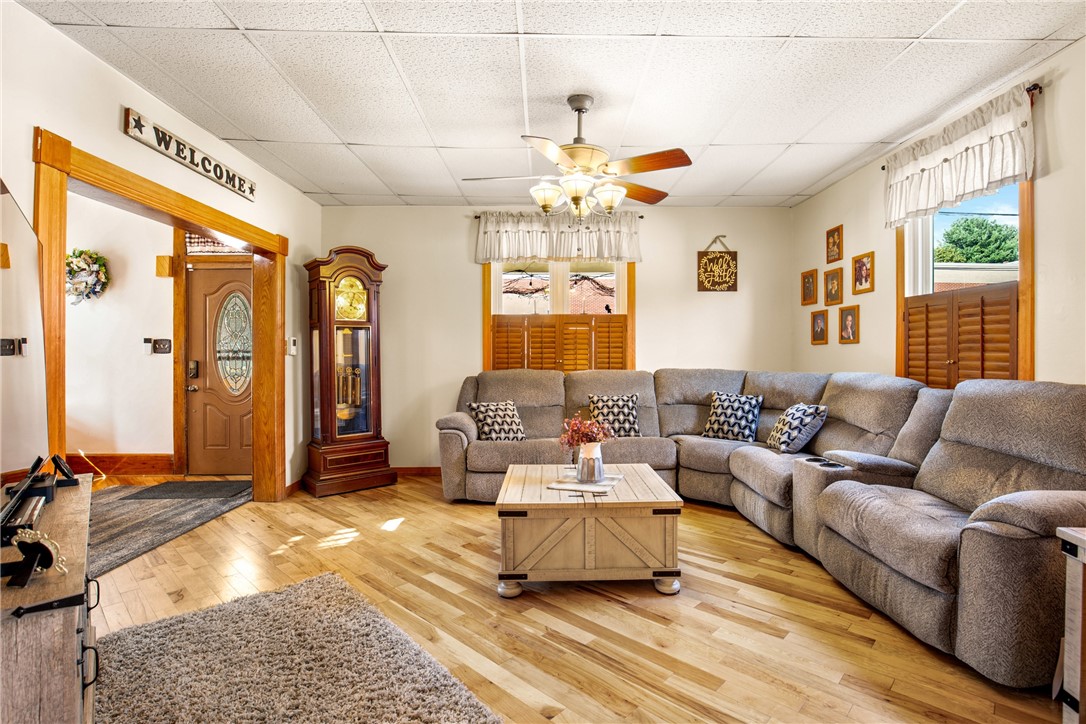 Somerset Boro, Pennsylvania 15501, United States, 4 Bedrooms Bedrooms, ,2 BathroomsBathrooms,Residential,Contingent,205257