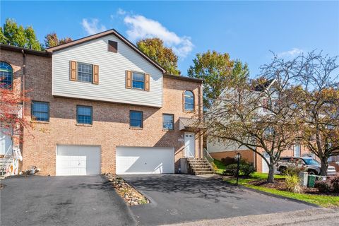 Photo of 2570 Hawthorne Dr, Oakdale, PA 15071 (MLS # 1726970)