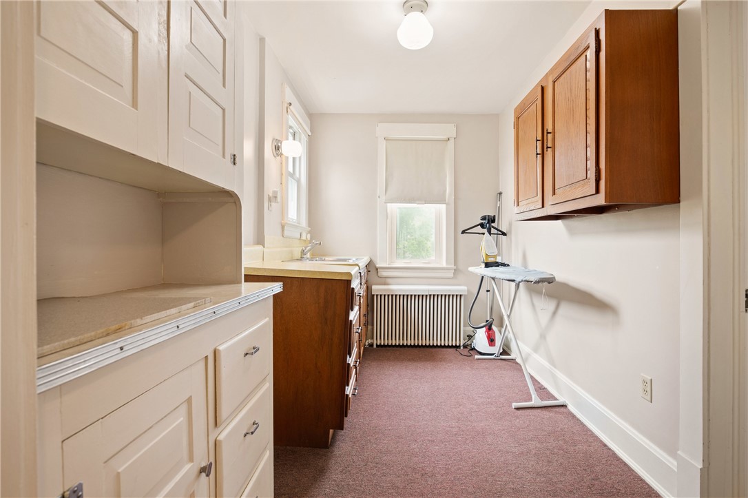 Westmont Hilltop School District, Pennsylvania 15905, United States, 4 Bedrooms Bedrooms, ,2 BathroomsBathrooms,Residential,Pending,124443