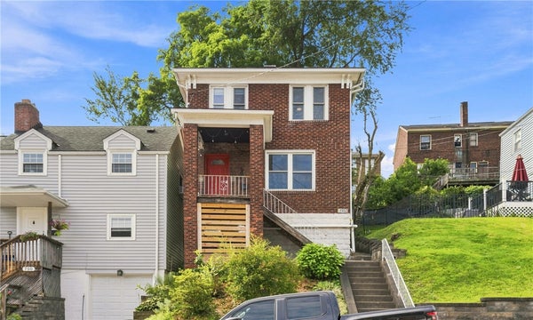 746 MONTCLAIR ST, PITTSBURGH, PA 15217 - Image ea9cbc02ba7ac5d91ee0aa927d1ba852/4198808672