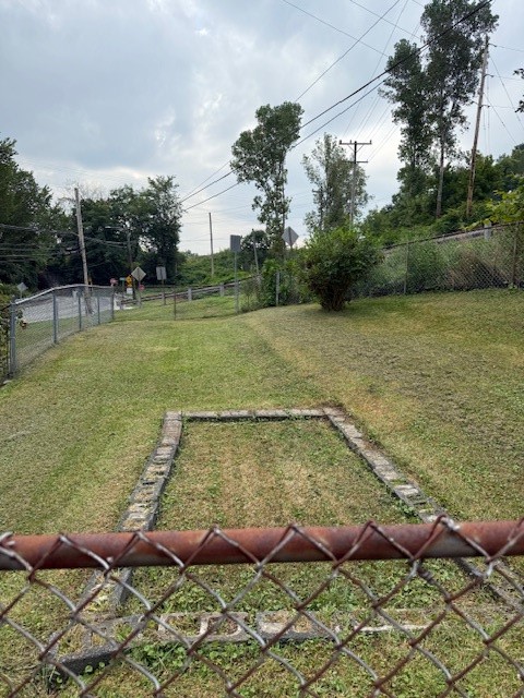 Harmar, Pennsylvania 15238, United States, 2 Bedrooms Bedrooms, ,1 BathroomBathrooms,Residential,Pending,195956