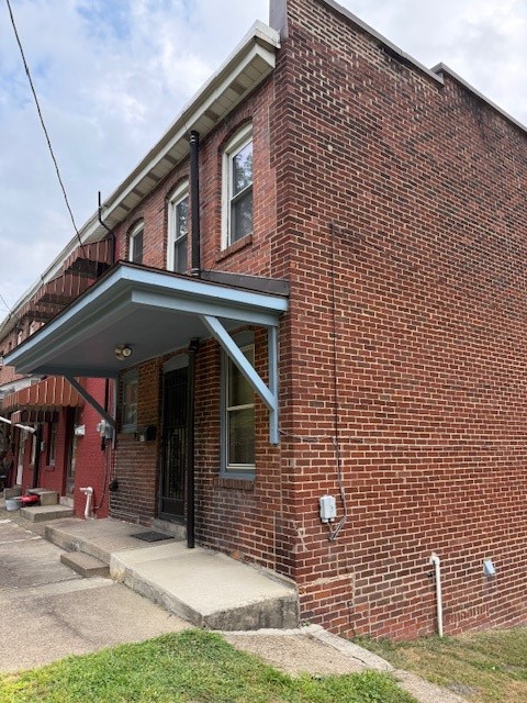 Harmar, Pennsylvania 15238, United States, 2 Bedrooms Bedrooms, ,1 BathroomBathrooms,Residential,Pending,195956