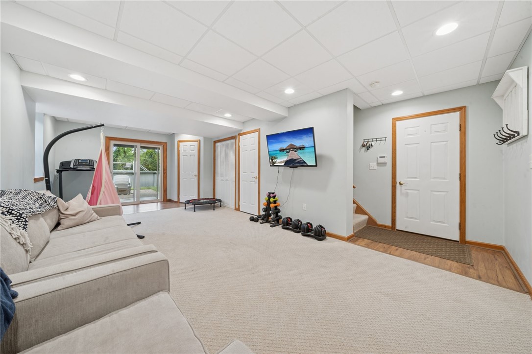 1016 Noble Pine Court, Trafford, Pennsylvania image 33