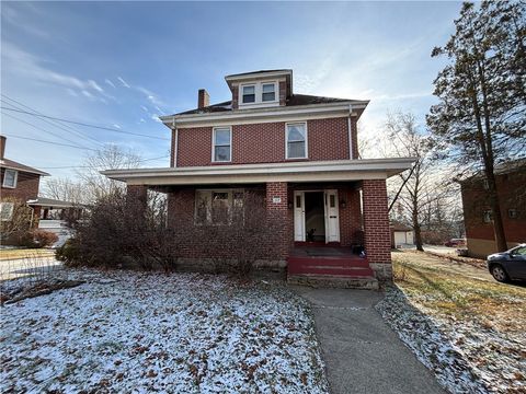 Photo of 512 Marion Ave, Pittsburgh, PA 15221 (MLS # 1737809)