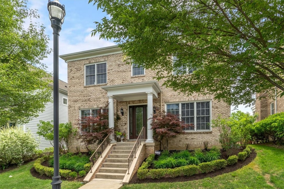 1690 Shelburne Lane