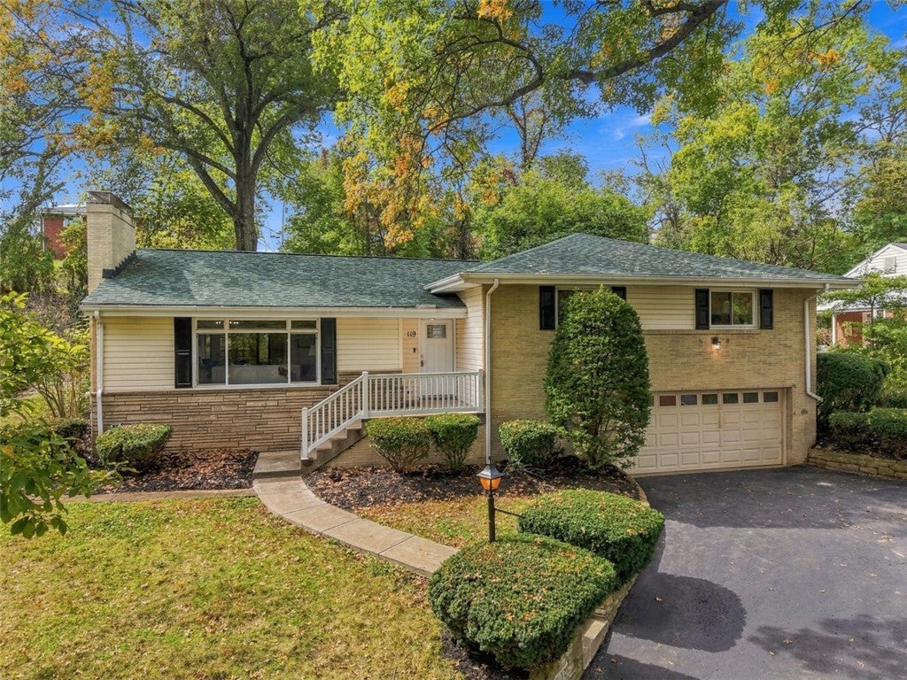 119 Saxony Dr