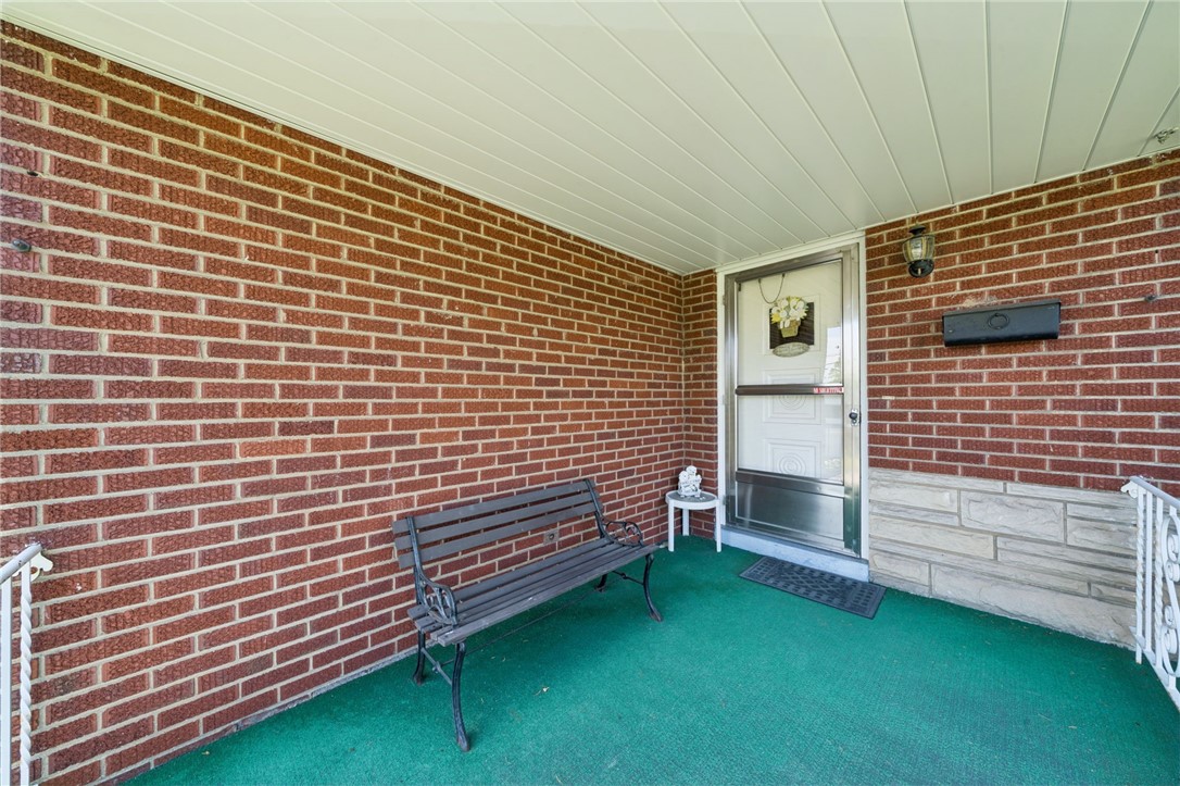 324 Grove Dr