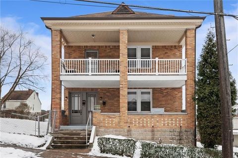 Photo of 800 Kennebec, Greenfield, PA 15217 (MLS # 1748047)