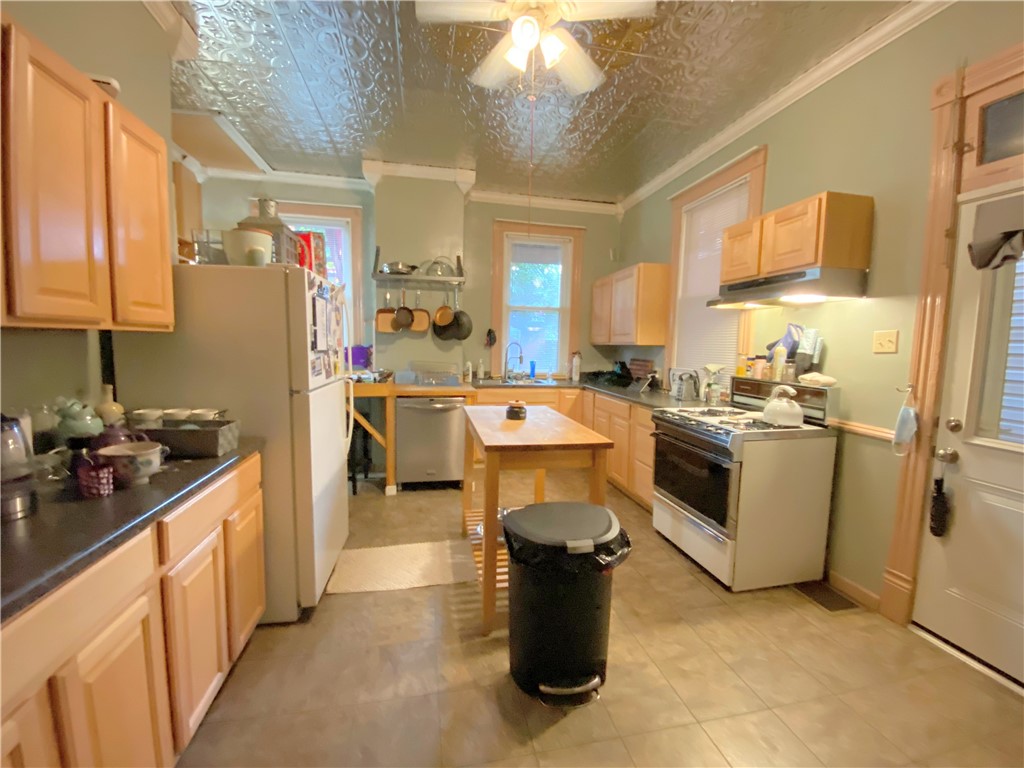 3241 Parkview Ave Ave, Oakland, Pennsylvania image 10