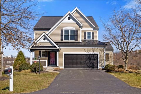Photo of 1359 Maplewood Cir, Washington, PA 15301 (MLS # 1741463)