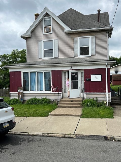 Photo of 376 Vermont Ave, Rochester, PA 15074 (MLS # 1760103)