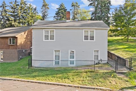 Photo of 4255 Bristol St, Pittsburgh, PA 15207 (MLS # 1724864)