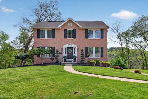 Photo of 719 Marvle Valley Dr, Bethel Park, PA 15102 (MLS # 1751222)