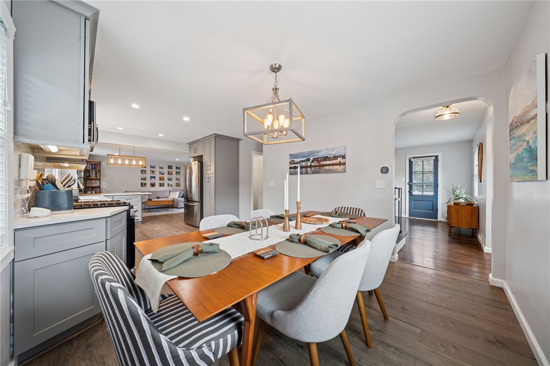 Churchill Boro, Pennsylvania 15235, United States, 4 Bedrooms Bedrooms, ,3 BathroomsBathrooms,Residential,Active,189984